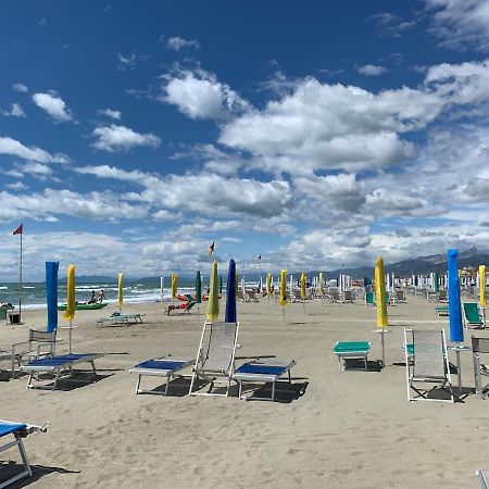 Apartament Casa Celeste Viareggio Zewnętrze zdjęcie